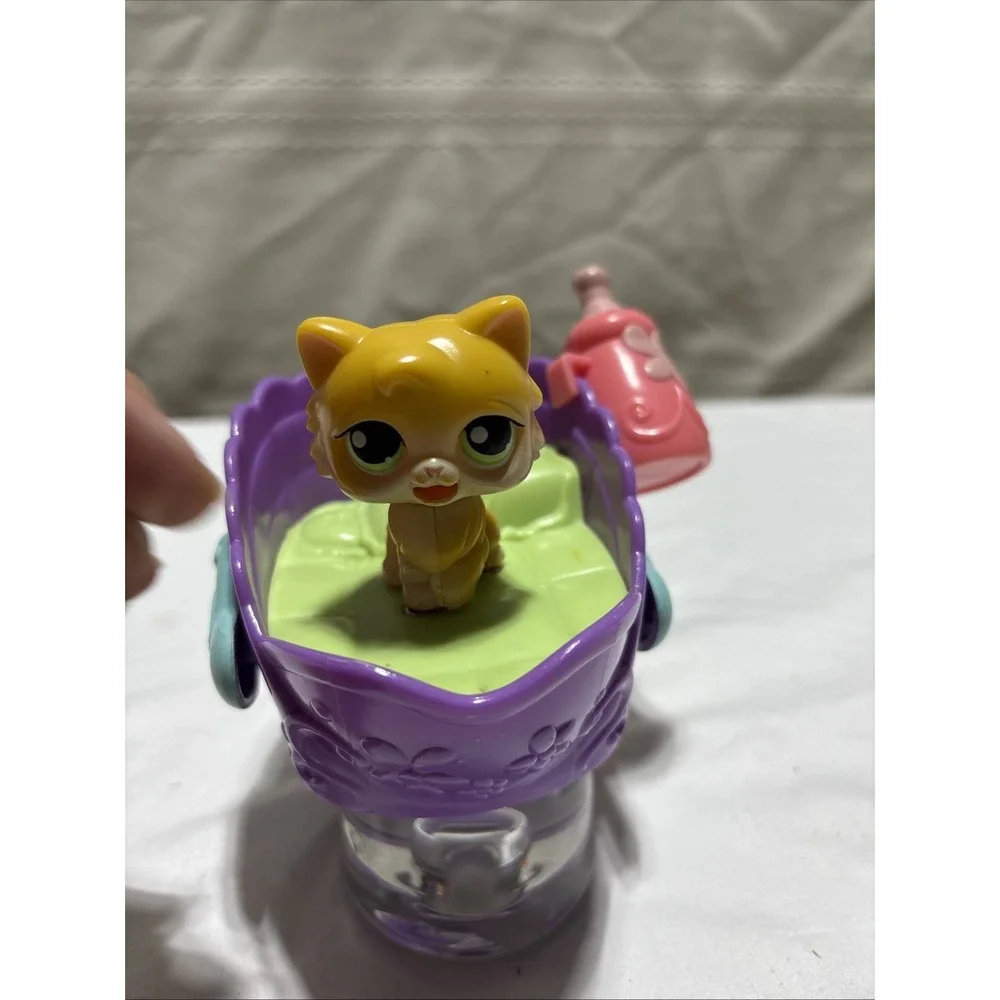 LPS Littlest Pet Shop Rare 2005 First Gen Magnetic Magic Motion Yellow Cat